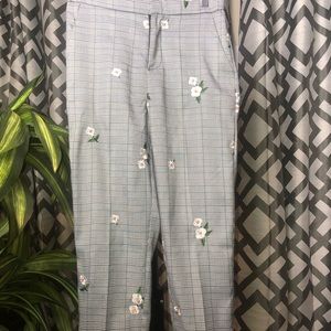 Comfortable pants with floral print